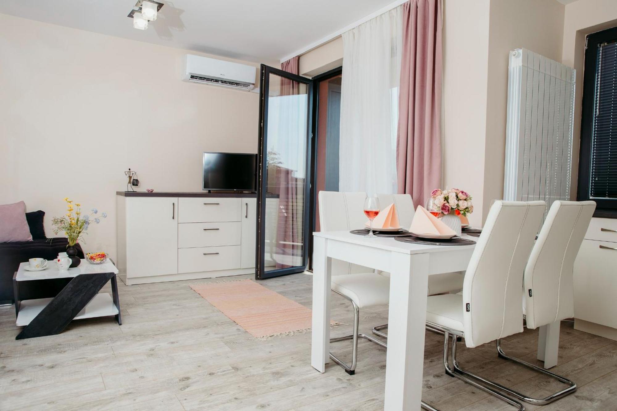 Rose Valley Apartment Kazanlak Exterior photo